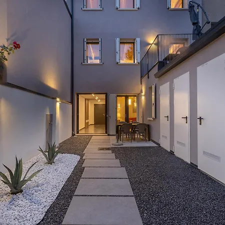 Guesthost - Le Agavi - X9 With Garage & Terrace Appartement *