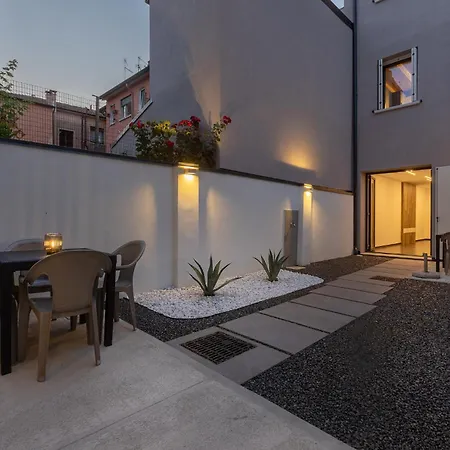 Apartment Guesthost - Le Agavi - X12 With Garage & Terrace Ferrara