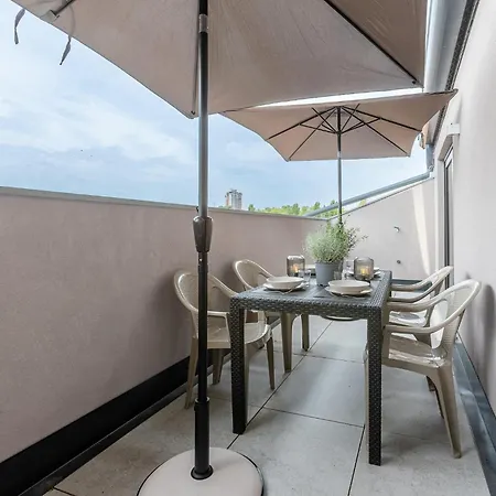 Guesthost - Le Agavi - X12 With Garage & Terrace