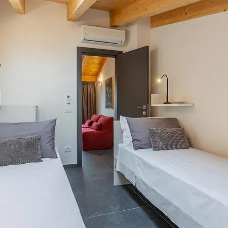 Guesthost - Le Agavi - X9 With Garage & Terrace Appartement Ferrara