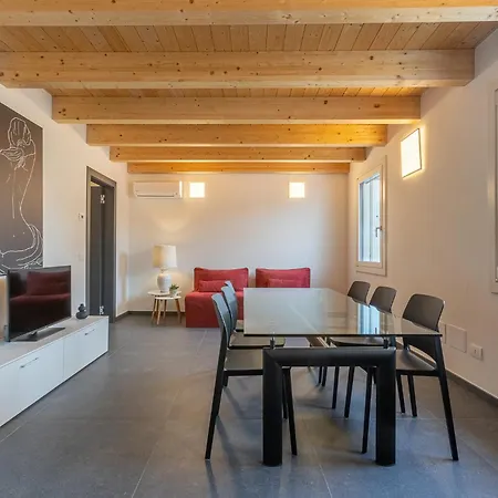 Guesthost - Le Agavi - X12 With Garage & Terrace * Ferrara