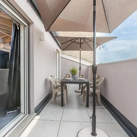 Guesthost - Le Agavi - X9 With Garage & Terrace Apartment *