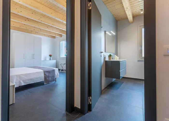 Apartament Guesthost - Le Agavi - X9 With Garage & Terrace Ferrara