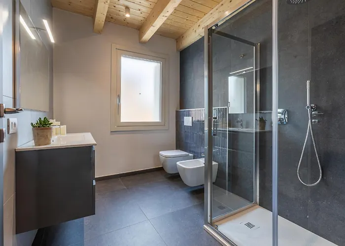 Apartament Guesthost - Le Agavi - X9 With Garage & Terrace Ferrara